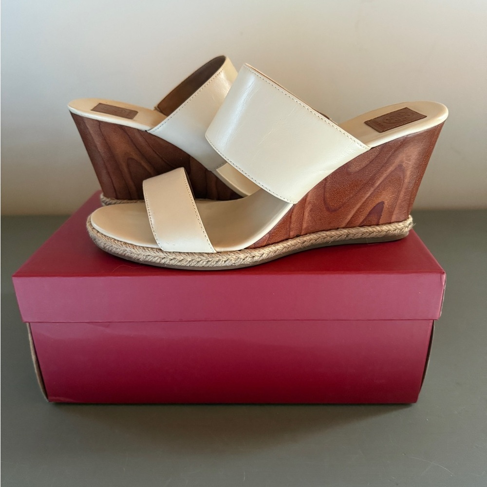 Tory Burch  Cream Wedge Sandals